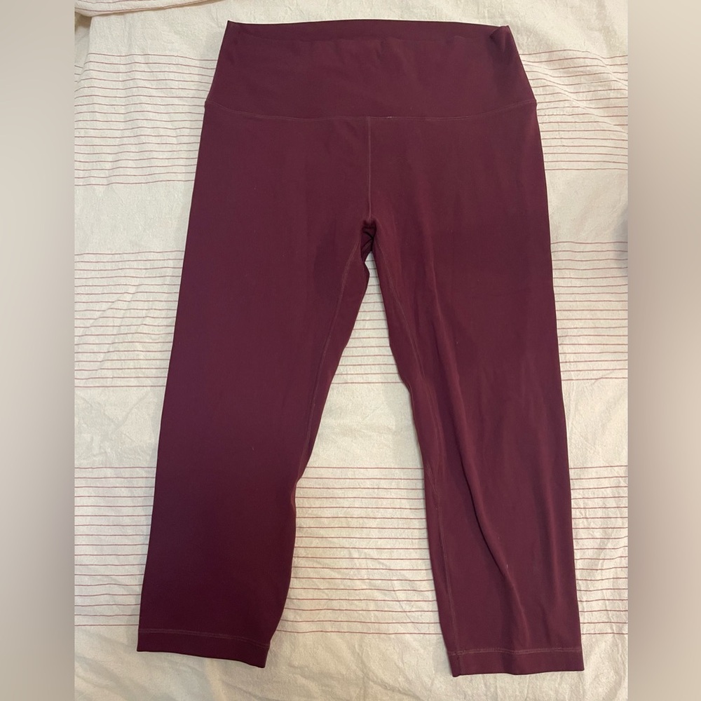 Burgundy High-Waisted Leggings Capri